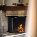 Apartament Maron ιι με τζάκι Kalawrita